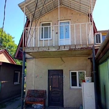Продаж 2х поверхового будинку Центр