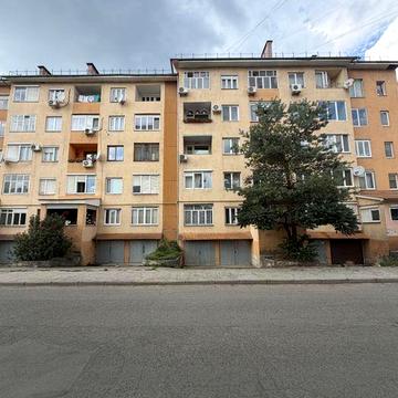 Продаж 3-х кімнатної.