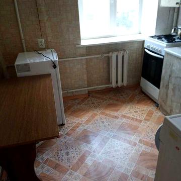 Здам 1 кімнатну квартиру у Глухові. (Тільки довгий термін)