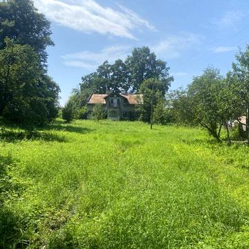Будинок з ділянкою 15 соток біля Львова