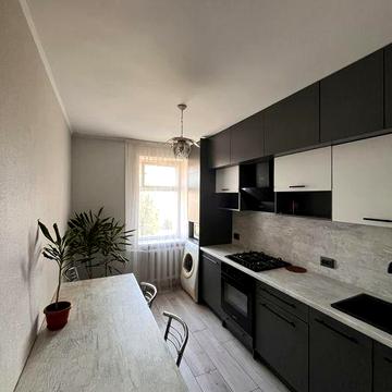 Продаж 3кімн.кв в районі пл.700-річчя, вул. Гоголя