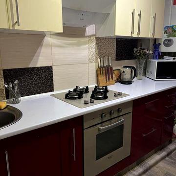 Продам 3- кімнатну квартиру на 1 поверсі у центрі міста