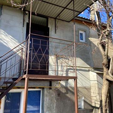 Однокімнатна маленька затишна квартира