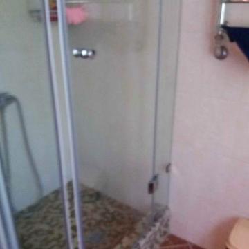 Сдам комнату с хозяйкой.Долгосрочно.