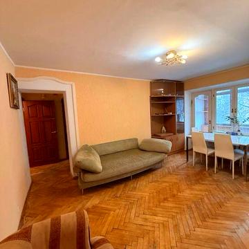 Продаж 3 кімн. Кловський узвіз 12А. Печерськ. Метро Кловська