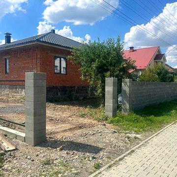 Продам будинок в центрі с. Сторожниця