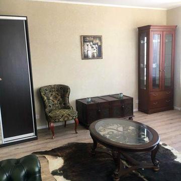 Продам 1к квартиру на О.Пчілки 2 без меблів