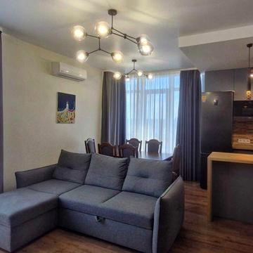 Продаж 2к квартири 72м2 в м.Київ, Деснянський район,  вул. Лісківська 37. ЖК Район 2