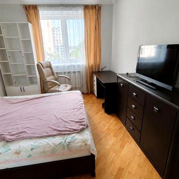 Оренда 2 кімнатної квартири в новобудові. Чорновола