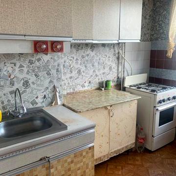 Сдам 2 ком квартиру !
