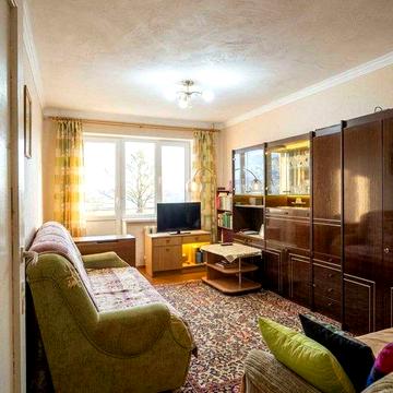Продам 2 кімнатну квартиру метро Палац Спорту