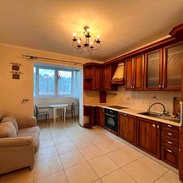 Продаж без % 1 кв. біля м. Позняки, вул. Гришка 8-Б