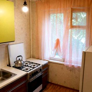 Черемушки / Героев Крут / Генерала Петрова. 2 комн. 44 м.  3 этаж