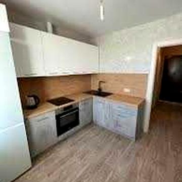 Продаж 2 к квартири на Нових Будинках пр Байрона  метро Палац Спорту з косметичним ремонтом FND