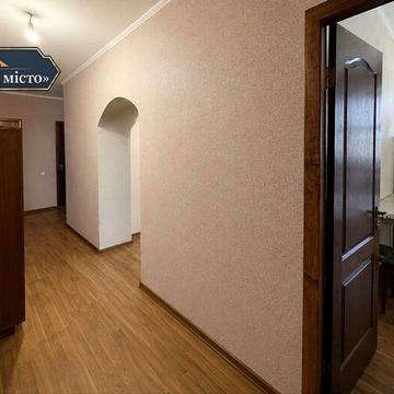 Продаж 3-кв Бабкіна  67,8 кв.м р-н АЕРОМОЛА  м. Бориспіль (ДЕРЖ. Програми)