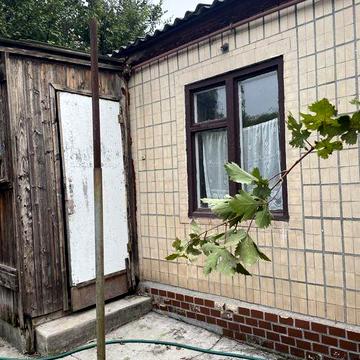 Ділянка з будинком на морській стороні. Фонтанка.