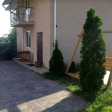Терміново житловий будинок з гостьовим будинком вул.Піщана