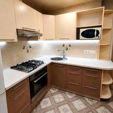 Продам 1к квартиру с капитальным ремонтом на Тополе 3
