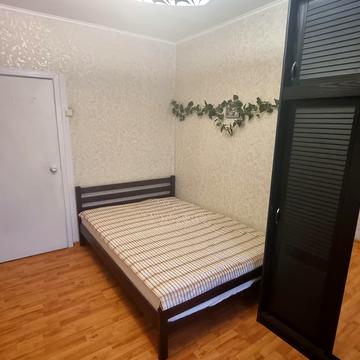 Червоної Калини просп. (Володимира Маяковського), 22