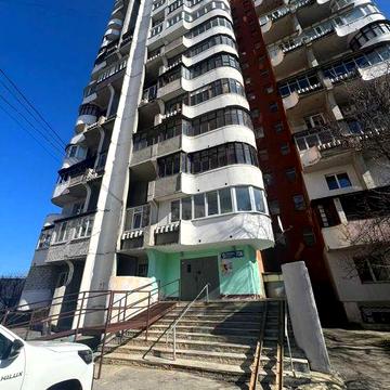 Продам просторную 1 комнатную квартиру 40 м2 на Алексеевке! Метро Победа 1мин! Монолитный дом (91838)