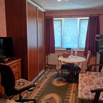 Продам 1 к. гостинку бул. Ивана Каркача