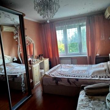 Продам 3 комнатную квартиру Бочарова / Крымская!