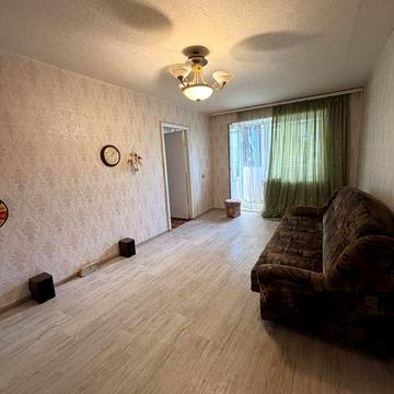 Продам 3 х кімн квартиру   ( СЕРТИФІКАТ ) , ЦЕНТР,вул. Небесної Сотні ( 2 поверх)