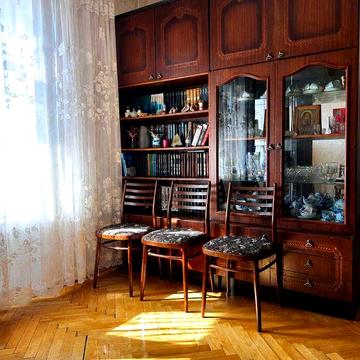 Продаж 2к квартири Набережно-Хрещатицька11 Київ Поділ м.Поштова площа