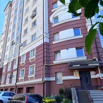 Продаж двокімнатної квартири в обжитій новобудові, вул.Целевича,10