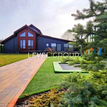 Продаж будинку з басейном 280 м у Романкові, 10 хв до Києва, ліс та озеро поруч. Підгірці