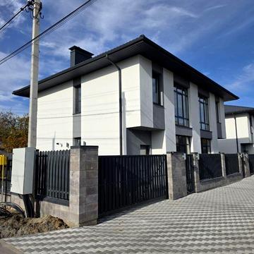 Продам дуплекс в с. Ходосівка під єОселя.