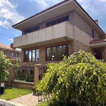 Продаж будинку в елітному котеджному містечку Маєток. Перлина Італії.