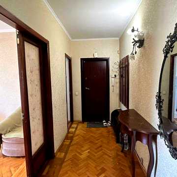 3х квартира в Гвоздичном пер, Тенистая, чешка