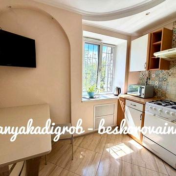 Продаж 2-кімнатної квартири , 800 м від Окружної дороги