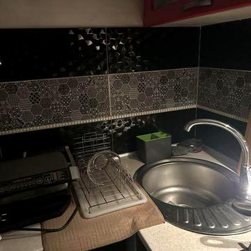 Продається затишна та доглянута 3-кімнатна квартира на 2 поверсі в одному з найкращих та найчистіших районів міста — Покровському