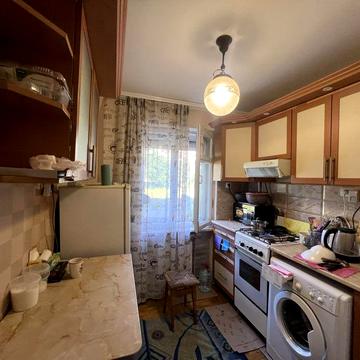 Продаж  двокімнатноі квартири на Лисенка