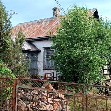 Здам стару хату на довгий термін м.Сарни