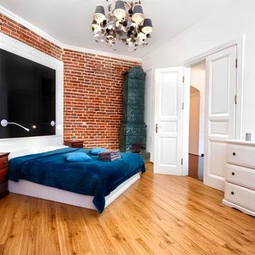 LVBQ Velvet Brick Apartment