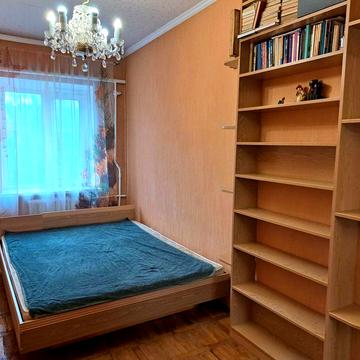 Продажа 3кк.квартири 58м,метро Дорогожичі,вул.Телиги 9!