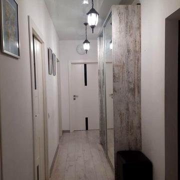 Малиновского  / Вадатурского . ЖК Эталон . Кровать из кухни могут переместить в комнату
