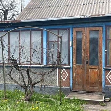 Будинок у Попільні з великою ділянкою 13 соток