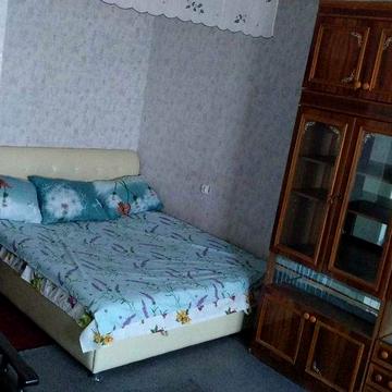 Здається 1 кім квартира біля Критого ринку