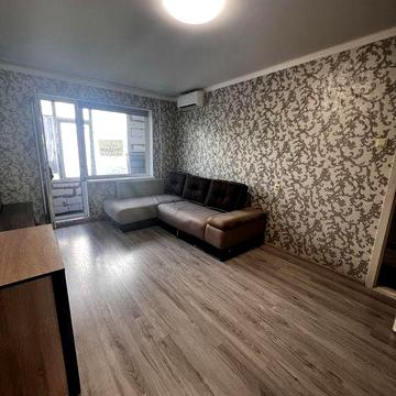 Однокімнатна квартира з сучасним ремонтом на Висоцького