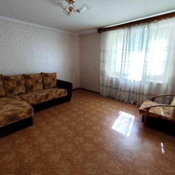 Продам 2-к квартиру з ремонтом, 3/10 пов, на Ген.Бочарова/Семена Палія (3-335-660 МШ)