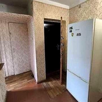 3-кімнатна квартира в центрі міста. Підвал і власна ділянка