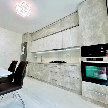 Продаж 2 кімнатної квартири з ремонтом вулиця Трускавецька 111