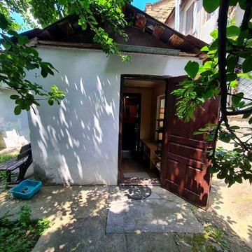 Здаю 1к квартиру на землі вулиця Новосельського/Преображенська довгостроково своє газове опалення