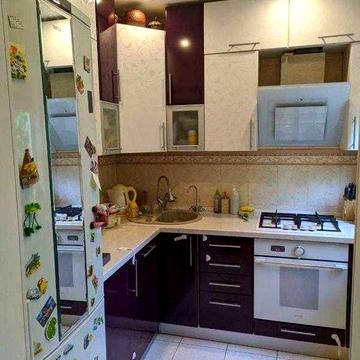 3 кімн. с кап. ремонтом. Метро 5 хвилин. 32500 дол