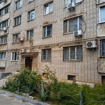Продаж великої 2 кімнатної на Поля