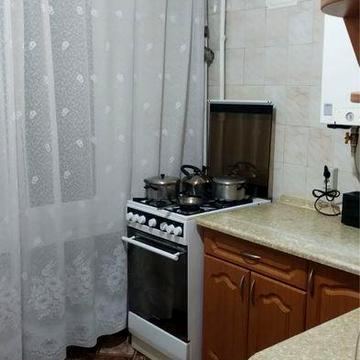 Оренда 2к кв на вул. Роменська